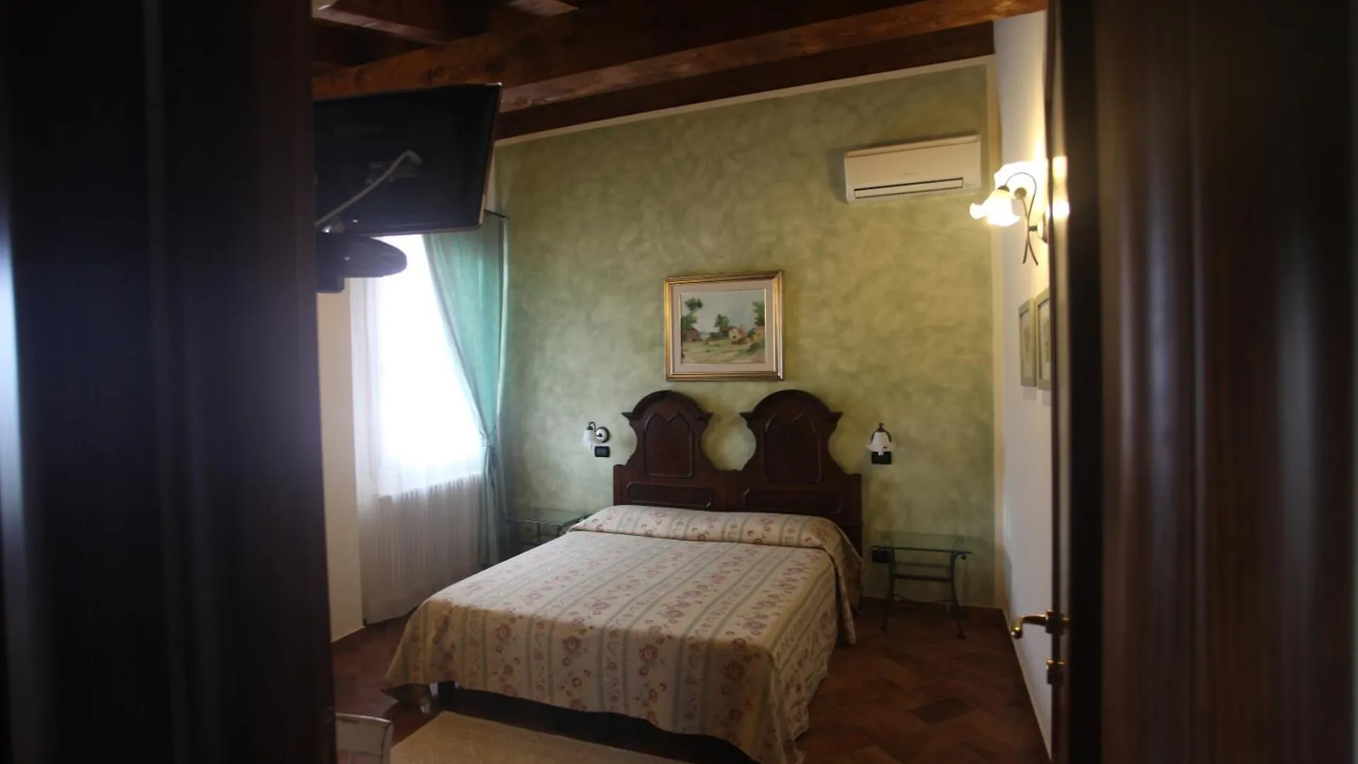 הוילה קסטלנואובו דל גארדה Casa San Marco