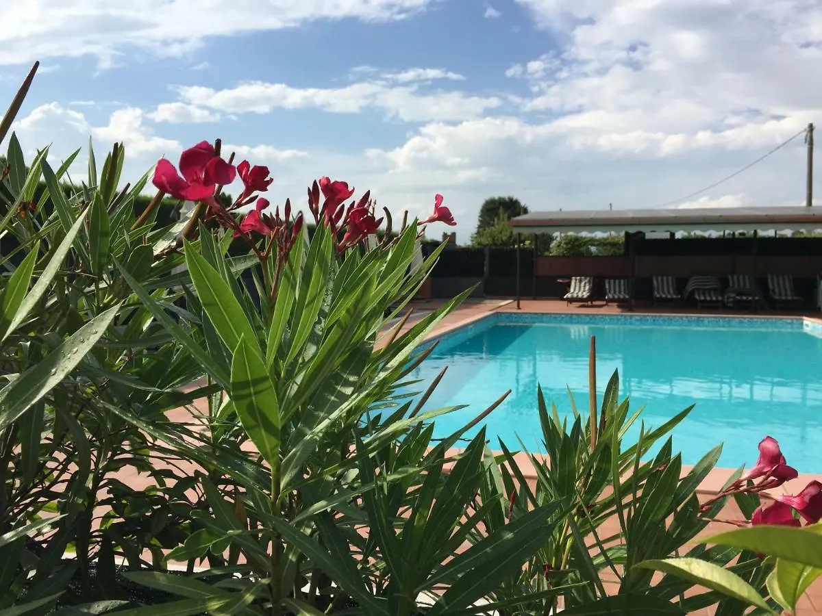 Casa San Marco Βίλα Castelnuovo del Garda Κατάλυμα σε φάρμα